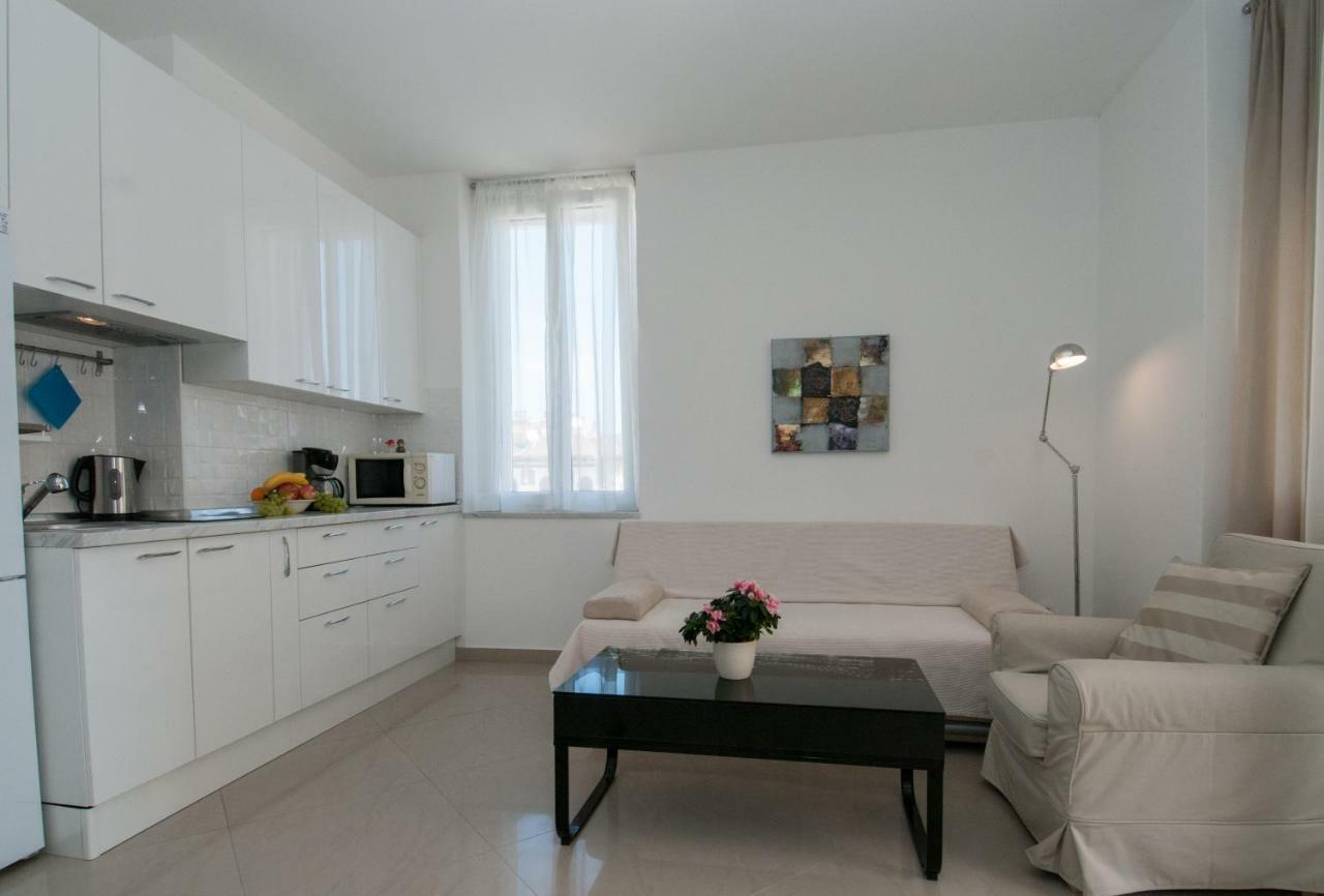 Iva, Opatija Centar Apartment Екстериор снимка