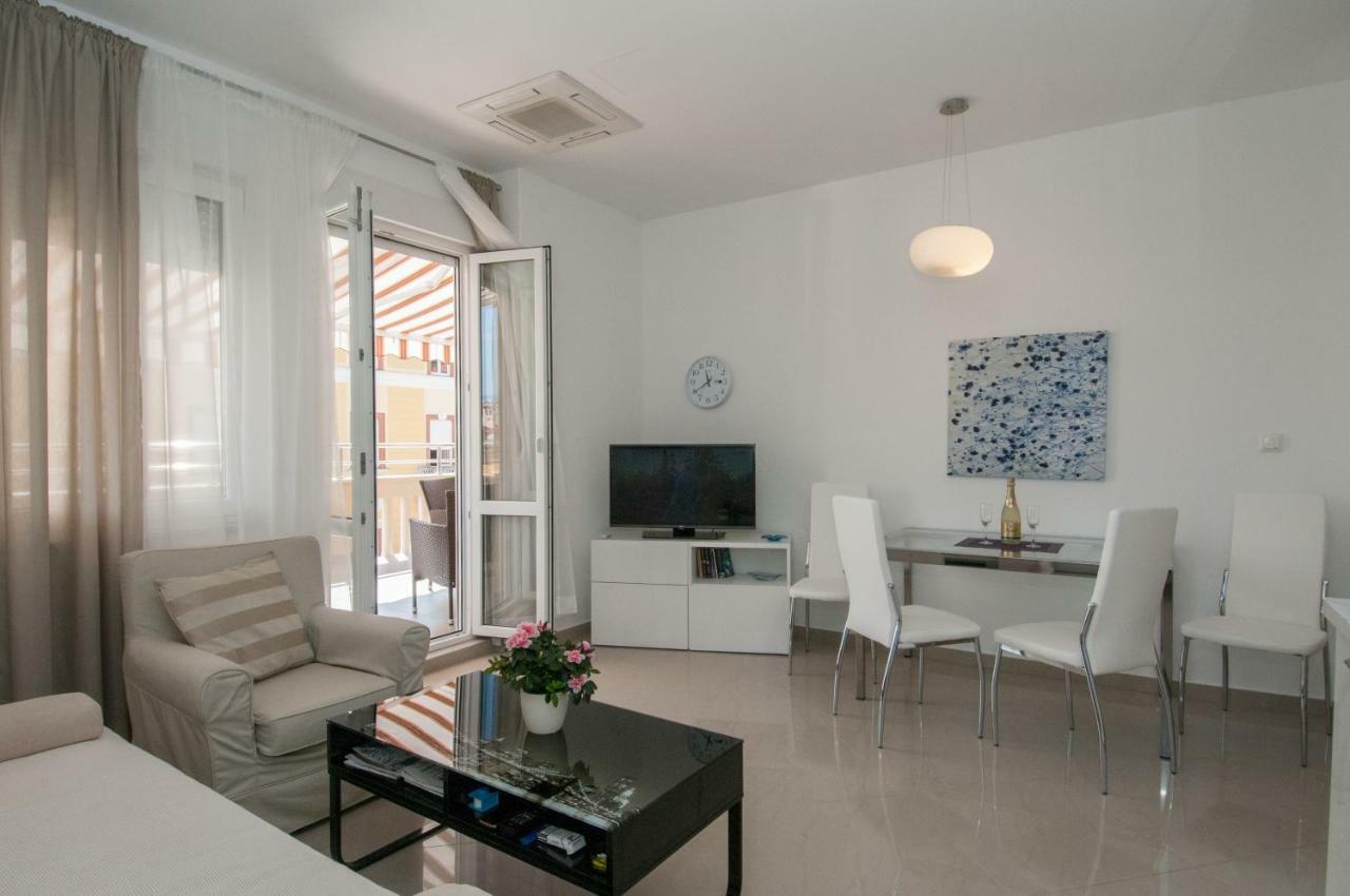 Iva, Opatija Centar Apartment Екстериор снимка